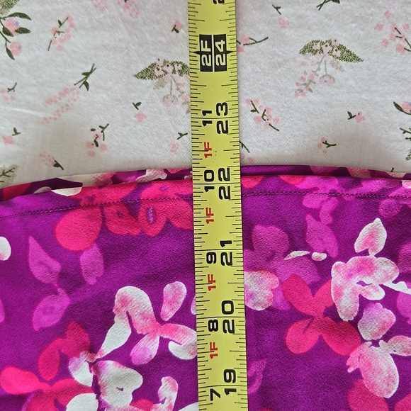 Ann Taylor pure silk skirt - Picture 5 of 6